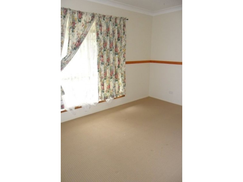 18 Garrima Dr, Loganholme QLD 4129