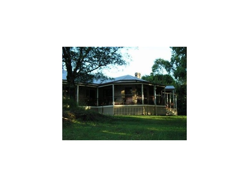 37 Sunbury Street, Buccan QLD 4207