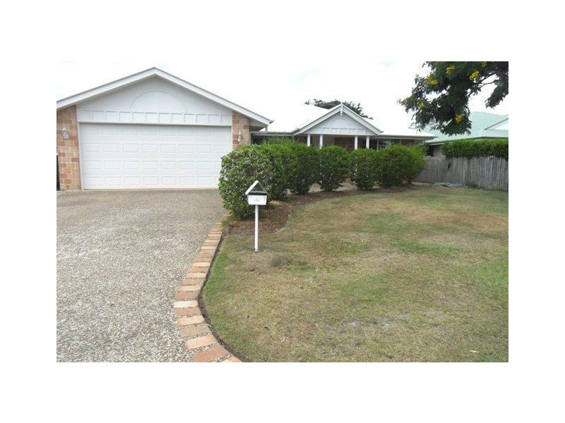 4 Meiland Place, Meadowbrook QLD 4131