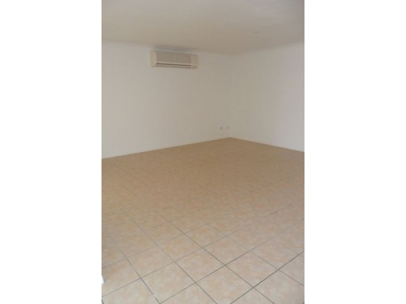 4 Meiland Place, Meadowbrook QLD 4131