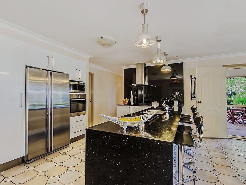 9 Jager Place, Edens Landing QLD 4207
