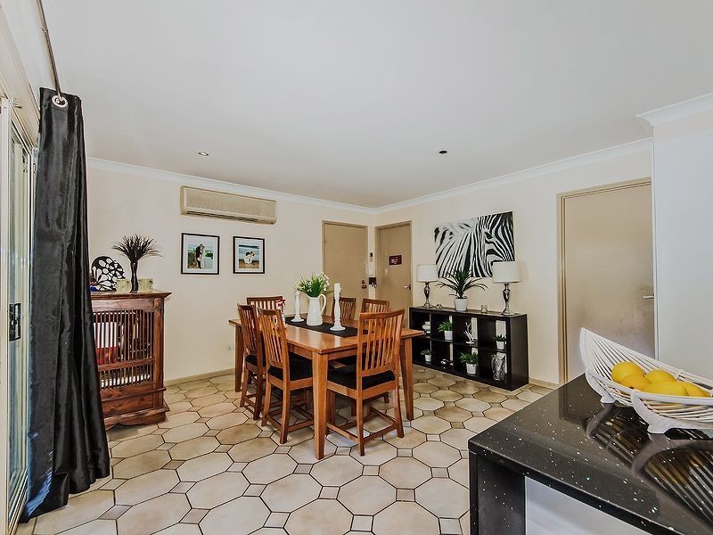 9 Jager Place, Edens Landing QLD 4207