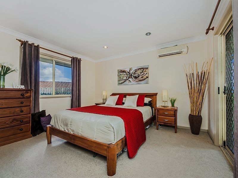 9 Jager Place, Edens Landing QLD 4207