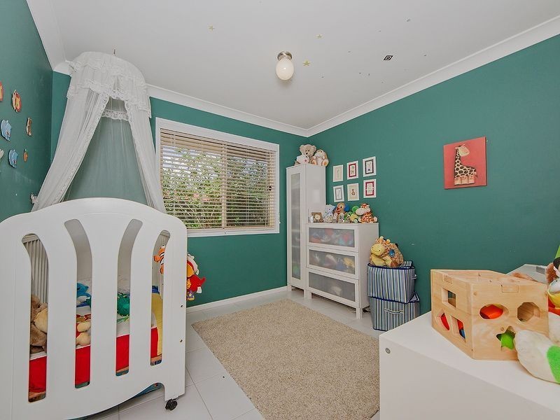 9 Jager Place, Edens Landing QLD 4207
