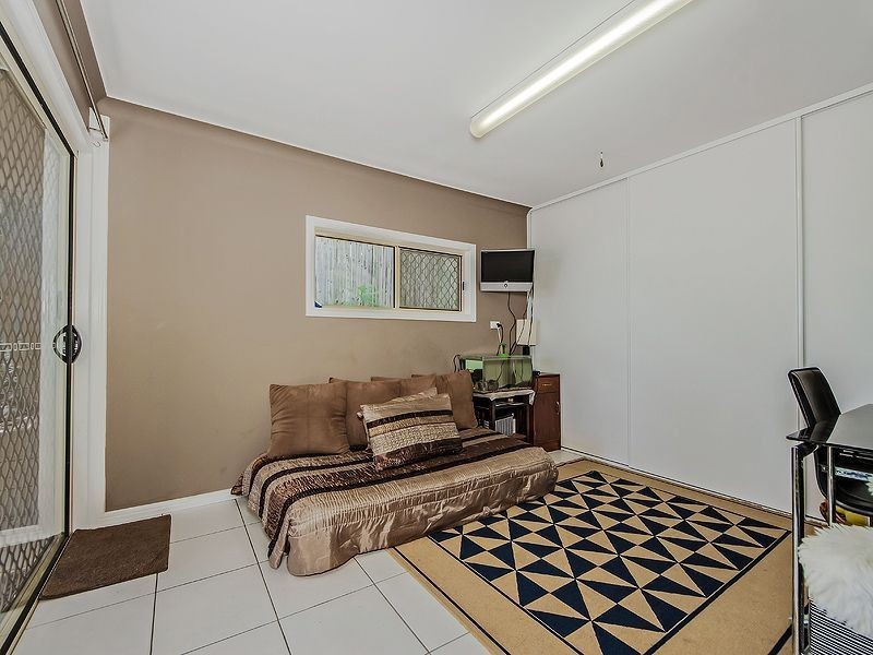 9 Jager Place, Edens Landing QLD 4207