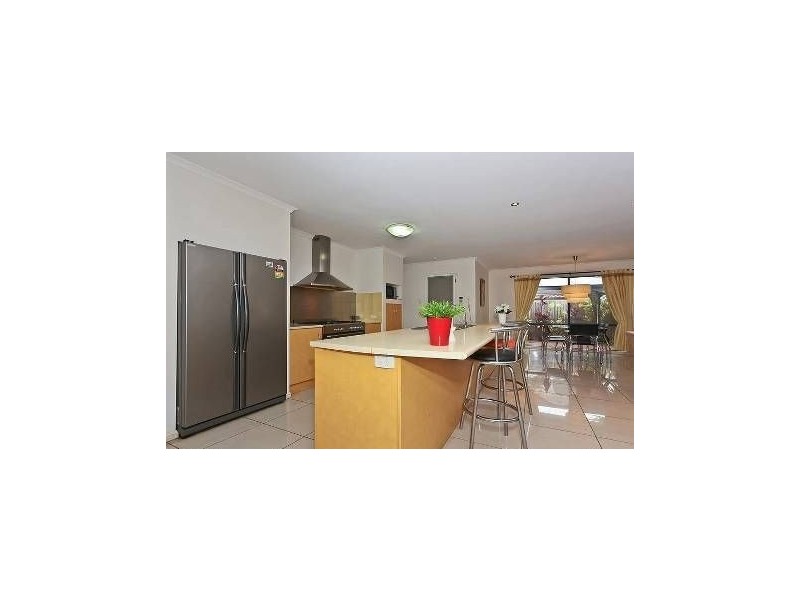 44 Mountain View Crescent, Mount Warren Park QLD 4207
