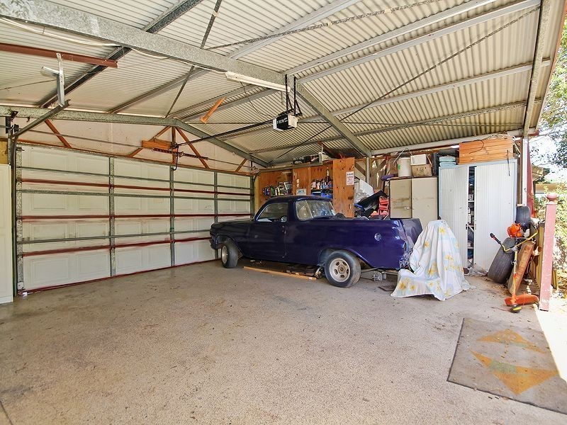 4 Holliday Drive, Edens Landing QLD 4207