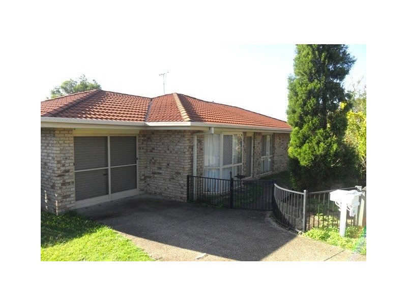 12 Eden Close, Edens Landing QLD 4207