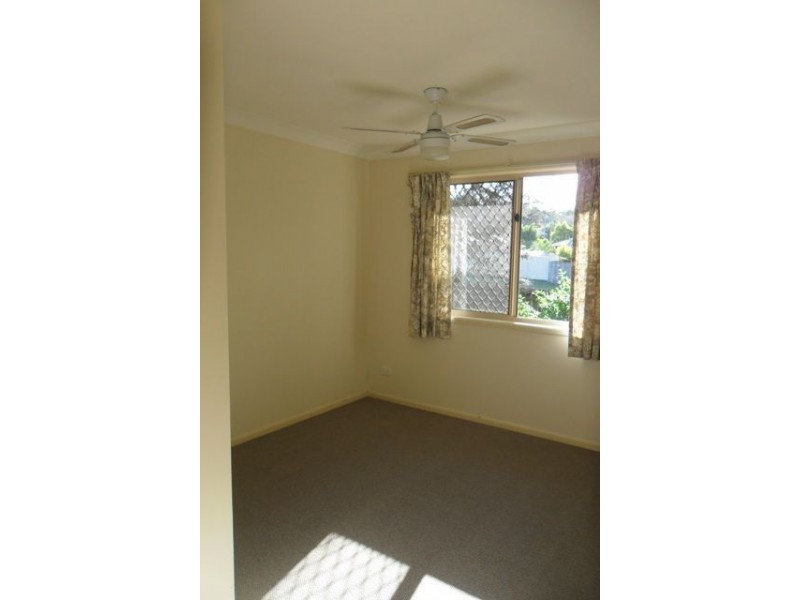 12 Eden Close, Edens Landing QLD 4207