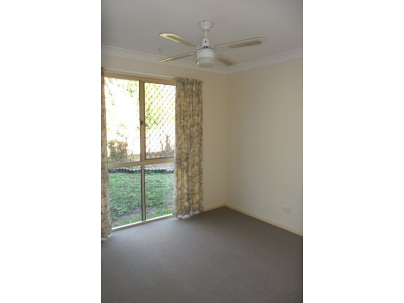 12 Eden Close, Edens Landing QLD 4207