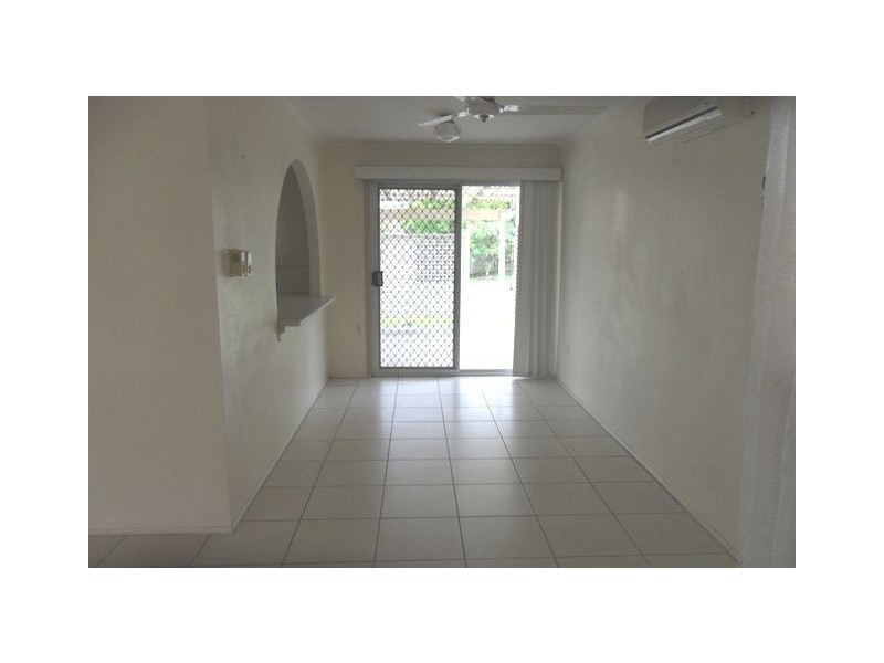 53 Harburg Dr, Beenleigh QLD 4207