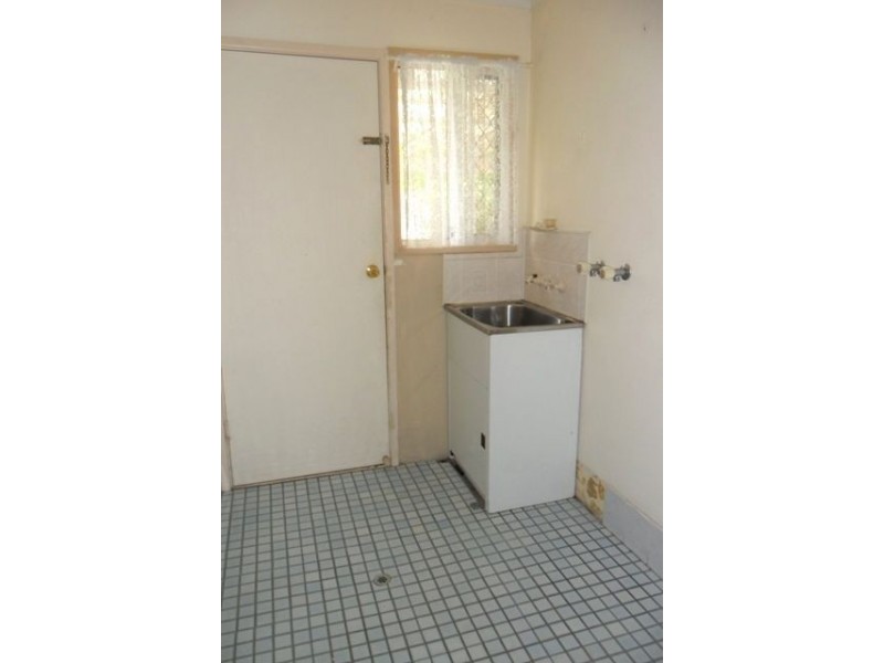 53 Harburg Dr, Beenleigh QLD 4207