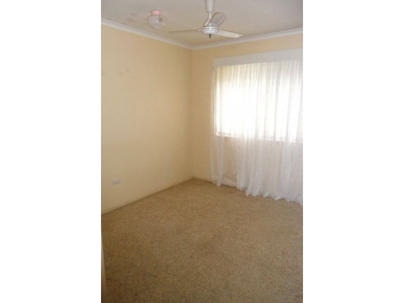 53 Harburg Dr, Beenleigh QLD 4207