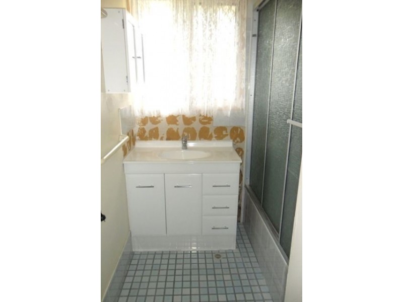 53 Harburg Dr, Beenleigh QLD 4207