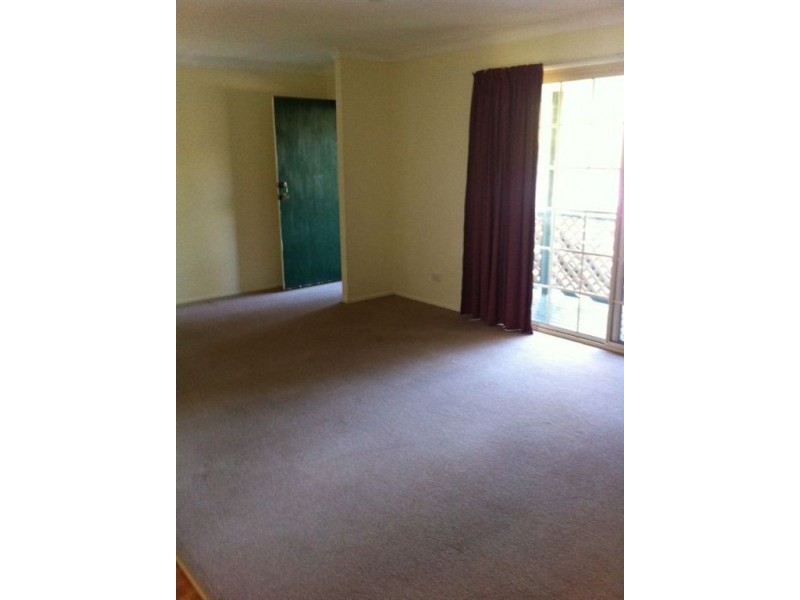 25 Tregana Circuit, Edens Landing QLD 4207