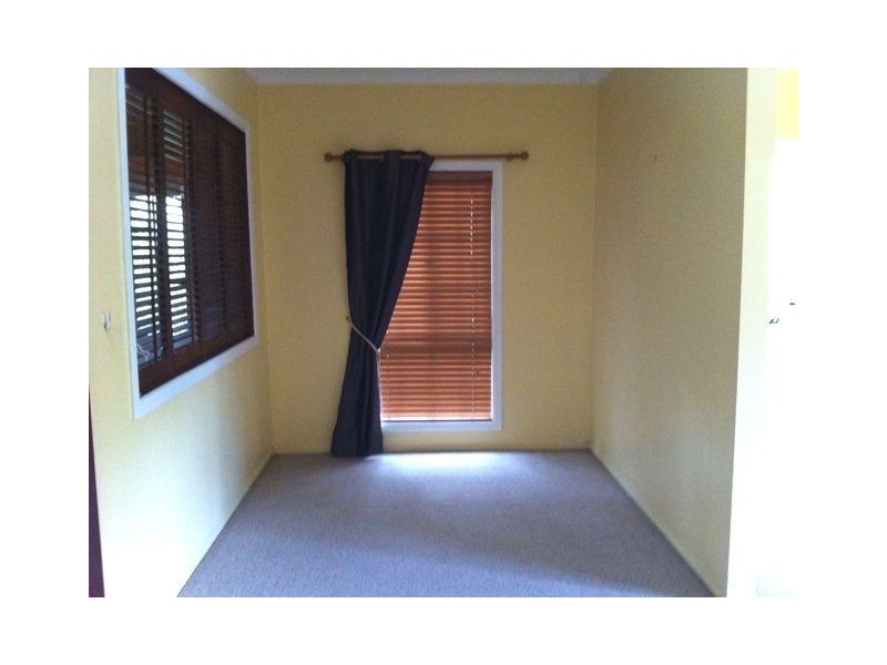 24 Beenleigh-Redland Bay Rd, Loganholme QLD 4129