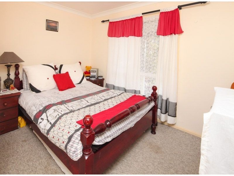 31 Avonmore Street, Edens Landing QLD 4207