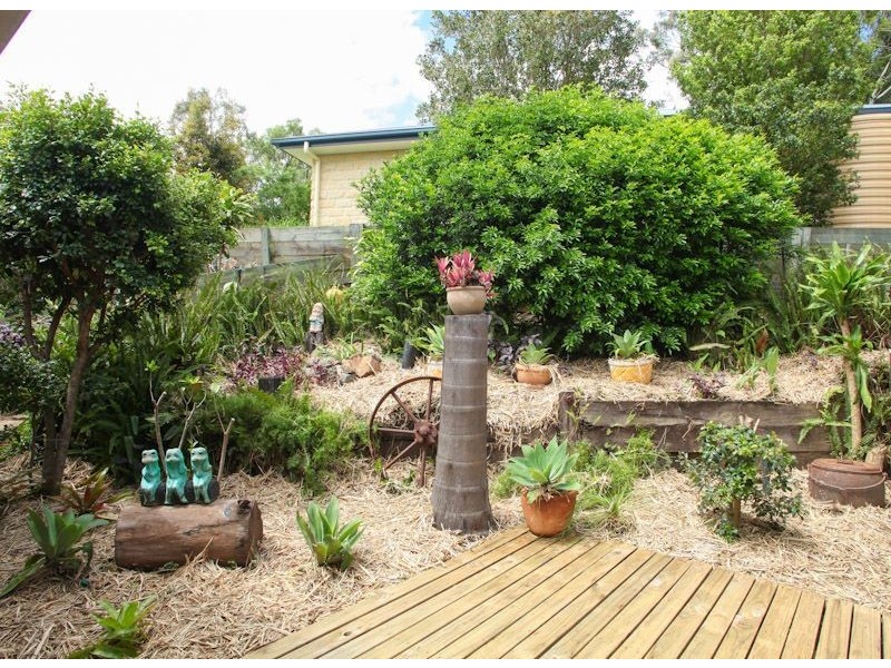 31 Avonmore Street, Edens Landing QLD 4207