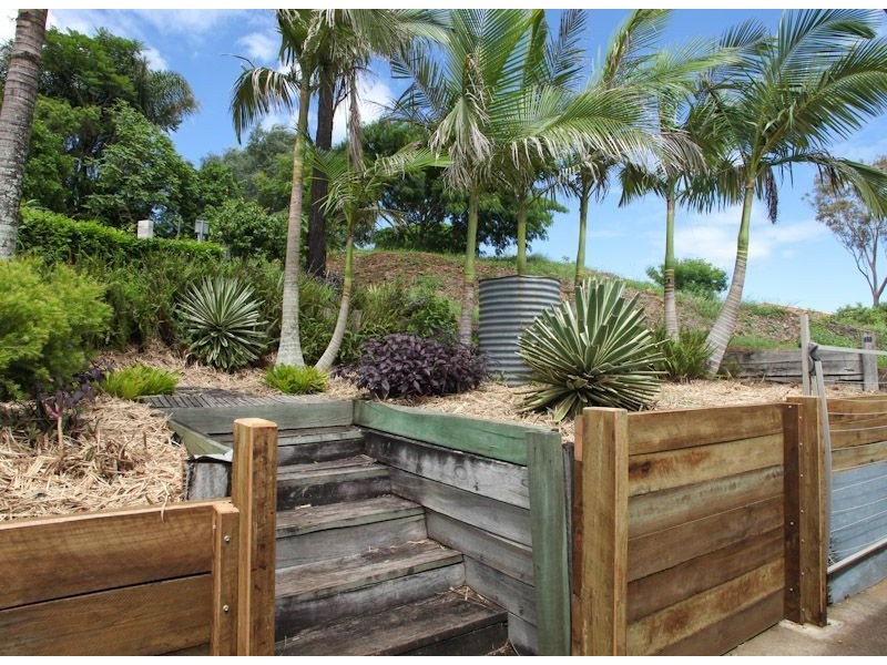 31 Avonmore Street, Edens Landing QLD 4207