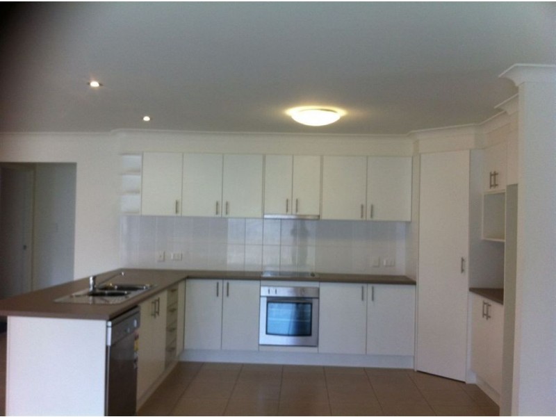 43 Paradise Road, Slacks Creek QLD 4127