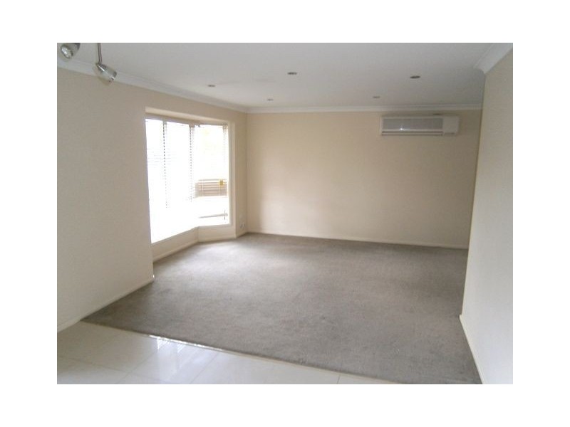 77 Overland Dr, Edens Landing QLD 4207