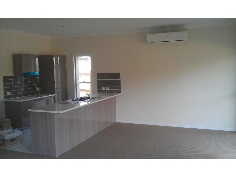 33 Conimbla Crescent, Waterford QLD 4133