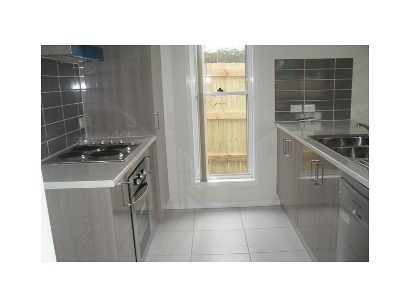 33 Conimbla Crescent, Waterford QLD 4133