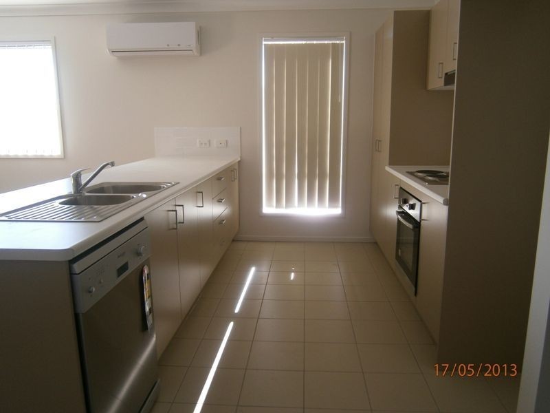 4 Nickle Street, Pimpama QLD 4209