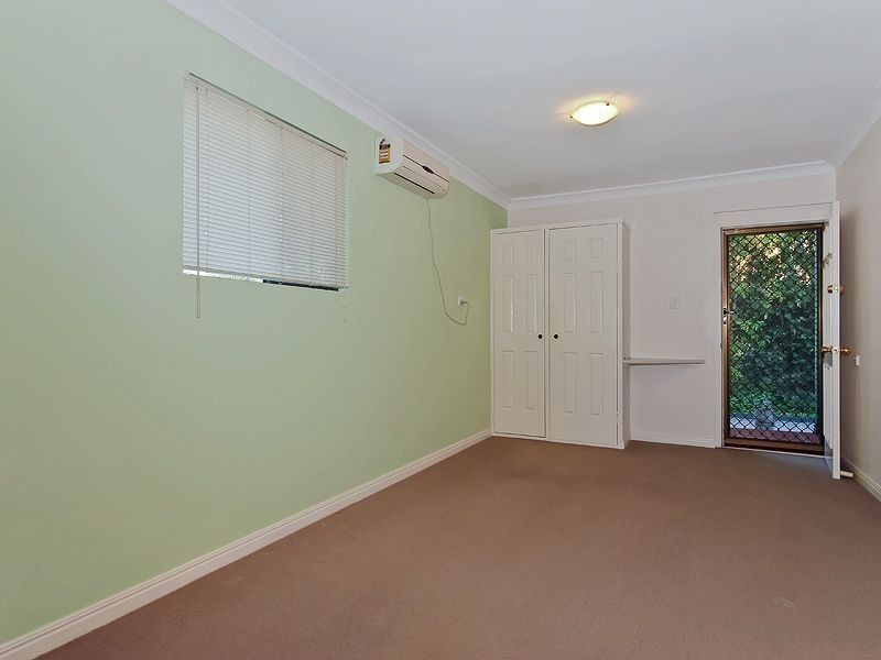 48 Lima Street, Edens Landing QLD 4207