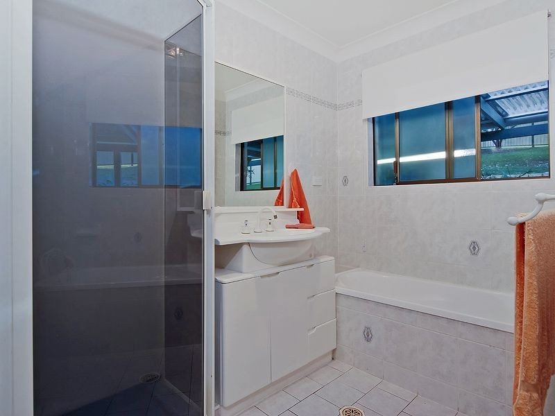 48 Lima Street, Edens Landing QLD 4207