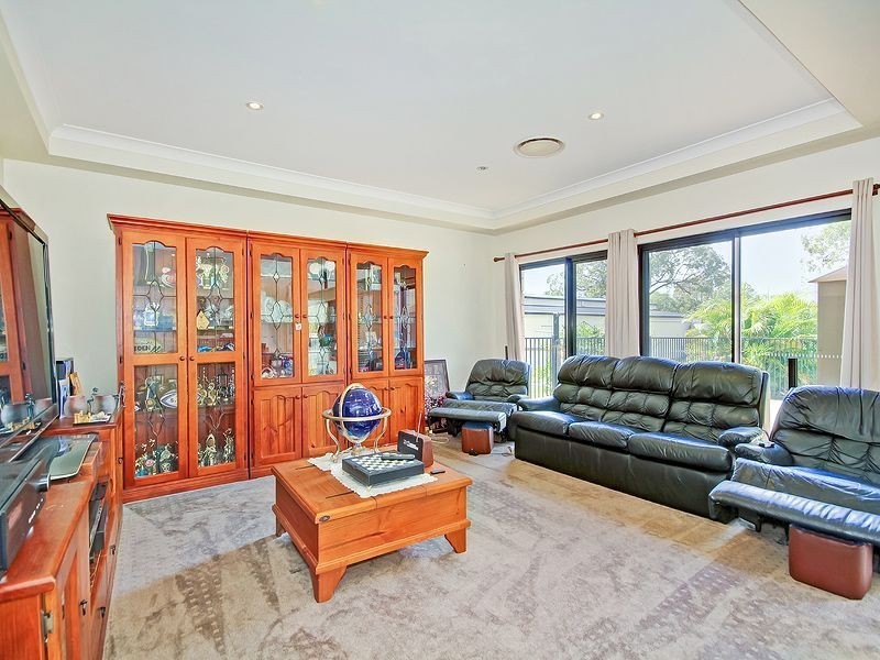 108 Sunbury Rd, Buccan QLD 4207