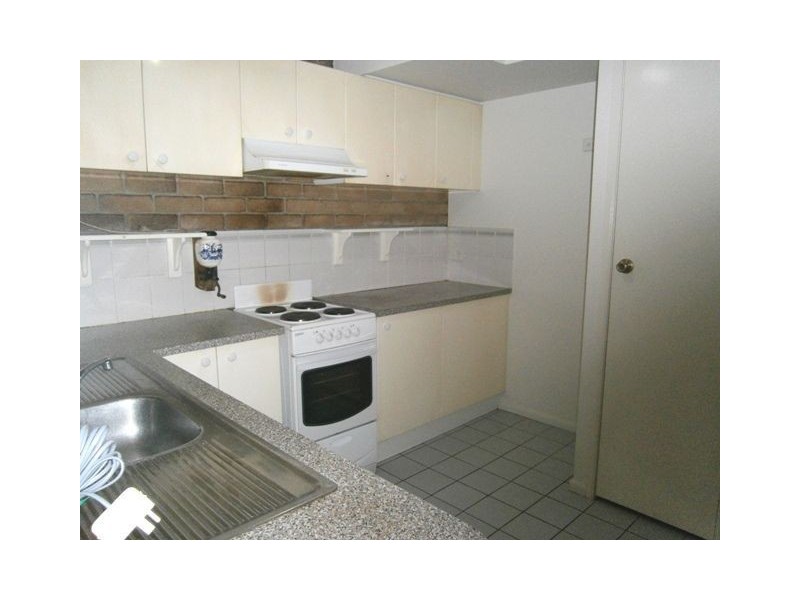 8/26 Pine Ave, Beenleigh QLD 4207