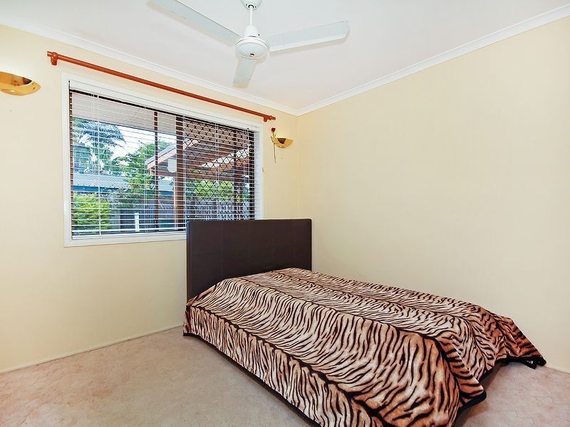 4 Old Trafford Rd, Bethania QLD 4205
