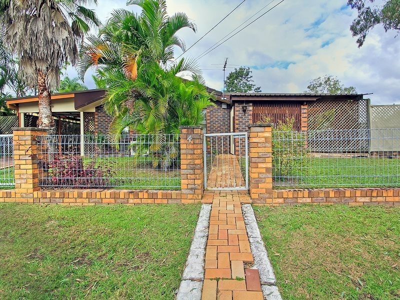 4 Old Trafford Rd, Bethania QLD 4205