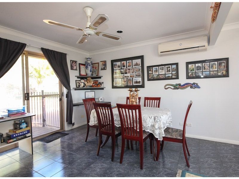6 Lotz Place, Edens Landing QLD 4207