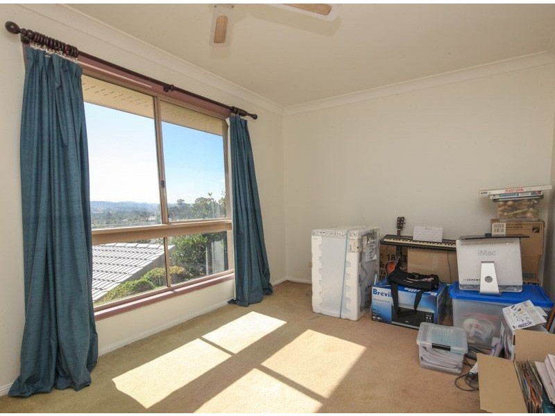 6 Lotz Place, Edens Landing QLD 4207