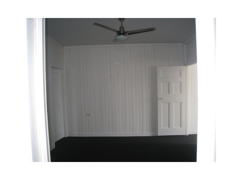 84 Kent St, Beenleigh QLD 4207