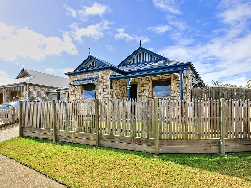 28 Grand Tce, Waterford QLD 4133