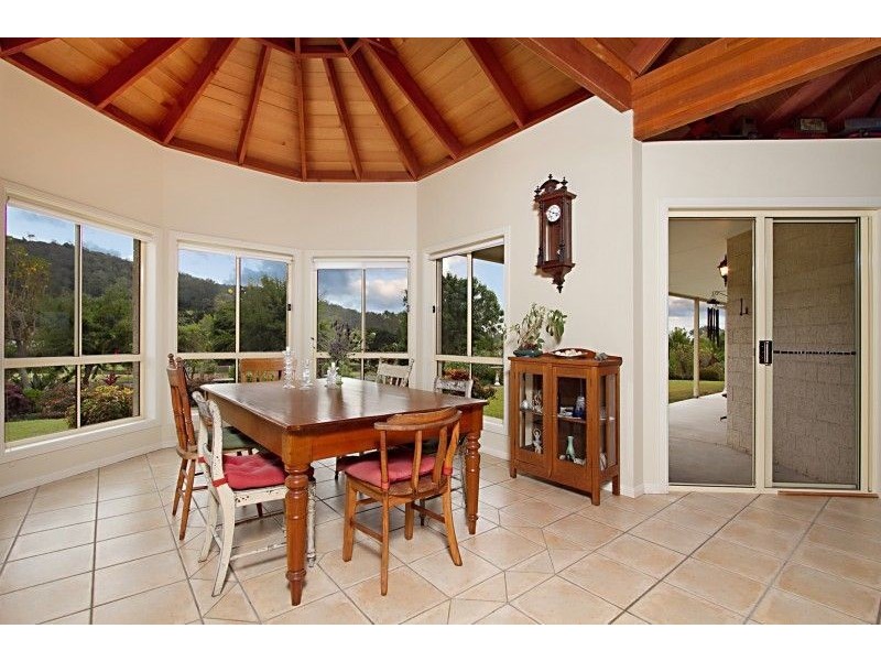 76 Stubbin Street, Belivah QLD 4207