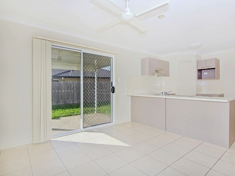 6 Kite Cr, Eagleby QLD 4207