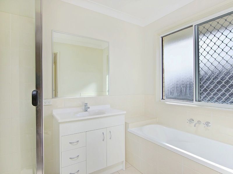 6 Kite Cr, Eagleby QLD 4207