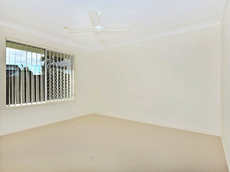 6 Kite Cr, Eagleby QLD 4207