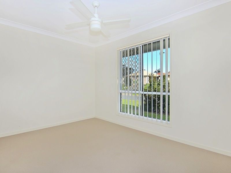 6 Kite Cr, Eagleby QLD 4207