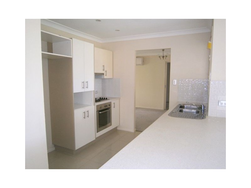 77 Overland Dr, Edens Landing QLD 4207