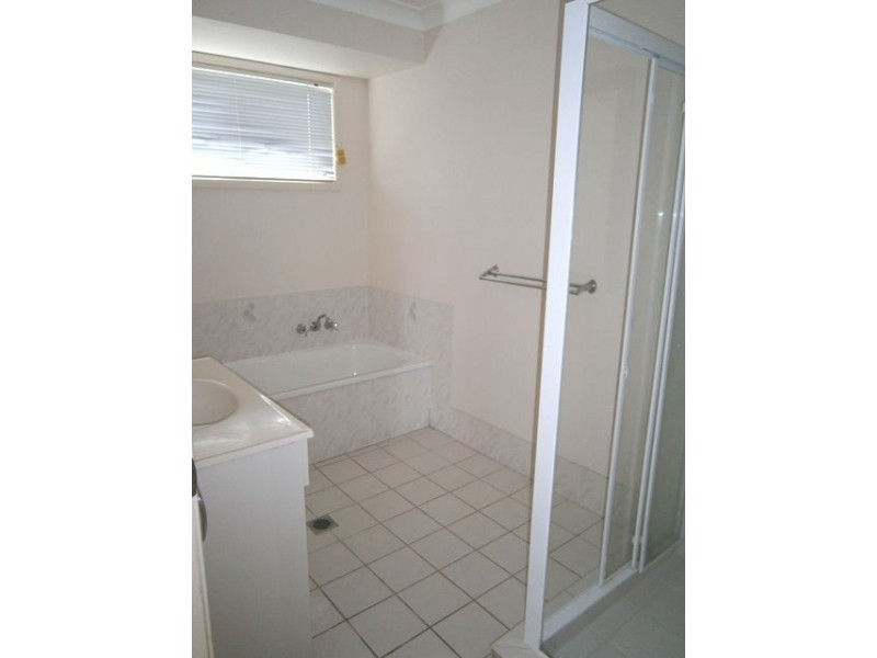 77 Overland Dr, Edens Landing QLD 4207