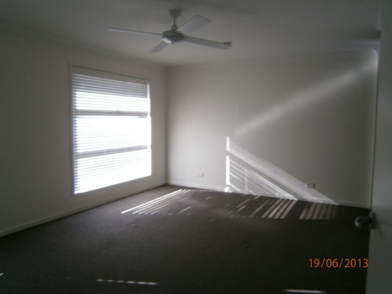 15 Buchanan street, Oxenford QLD 4210