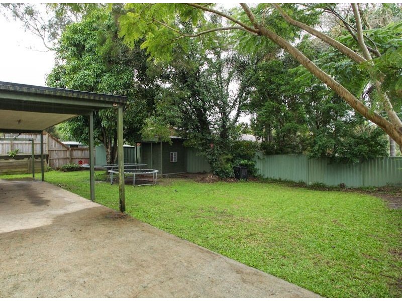 52 Avonmore Street, Edens Landing QLD 4207