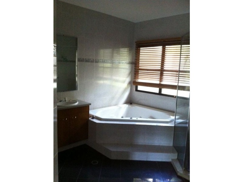 18 Peachy Road, Ormeau QLD 4208