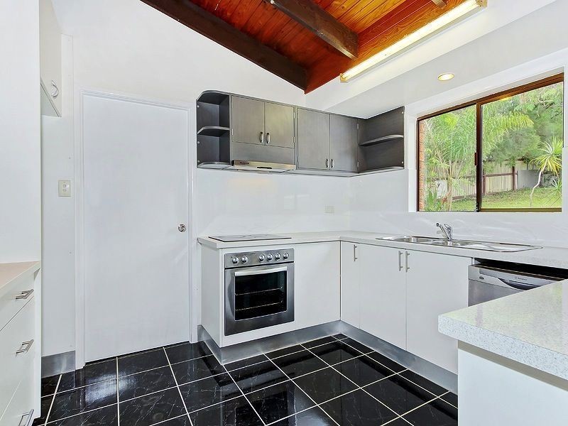 26 Shields Street, Mount Warren Park QLD 4207