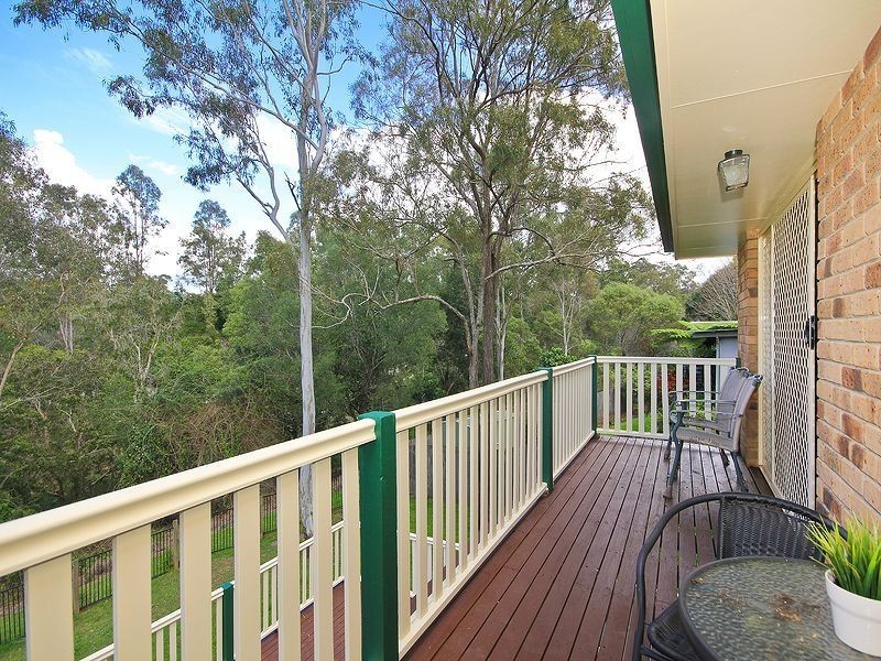 62 Loane Drive, Edens Landing QLD 4207